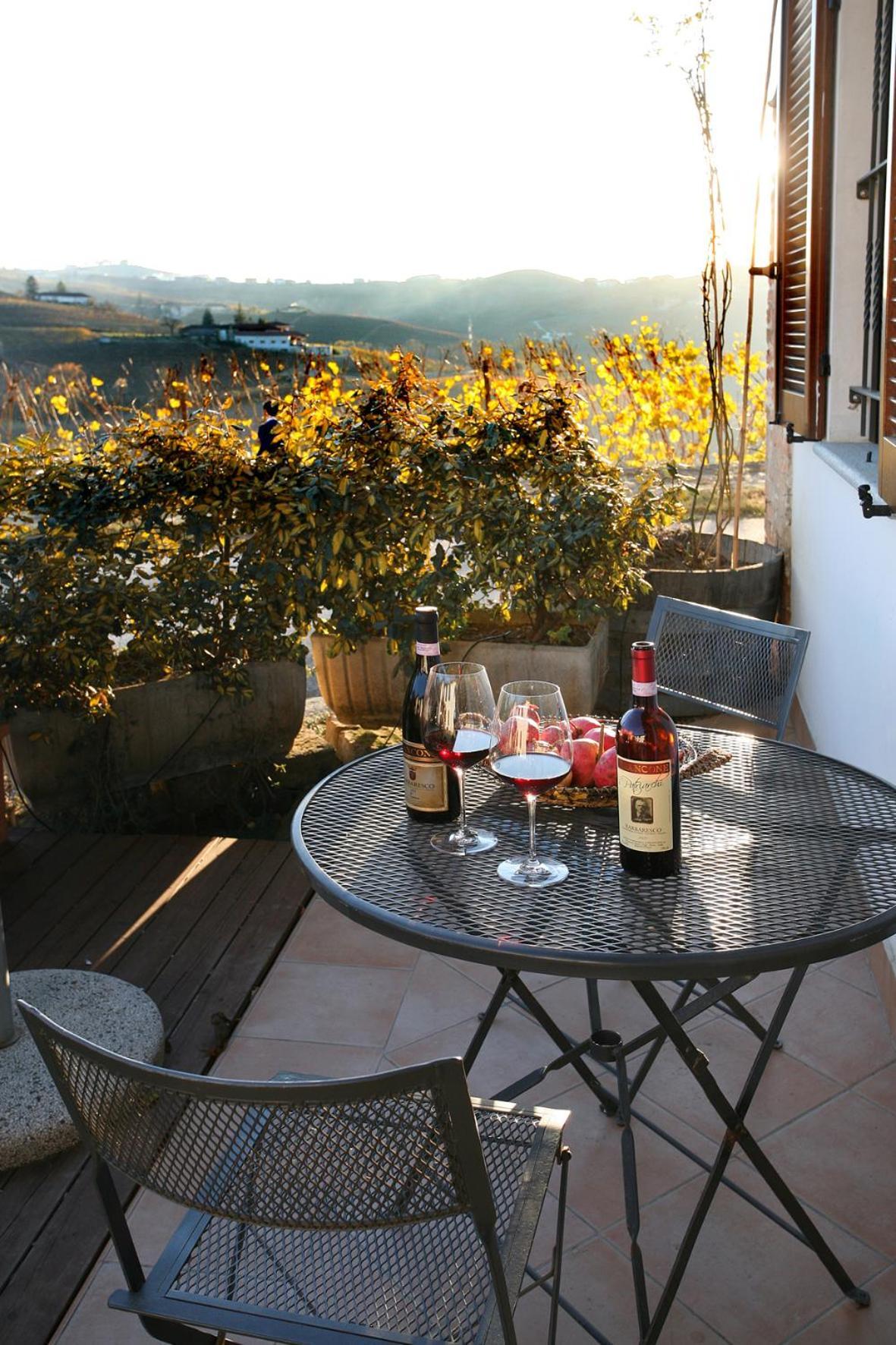 Agriturismo Antichi Poderi Gallina Neive Ngoại thất bức ảnh